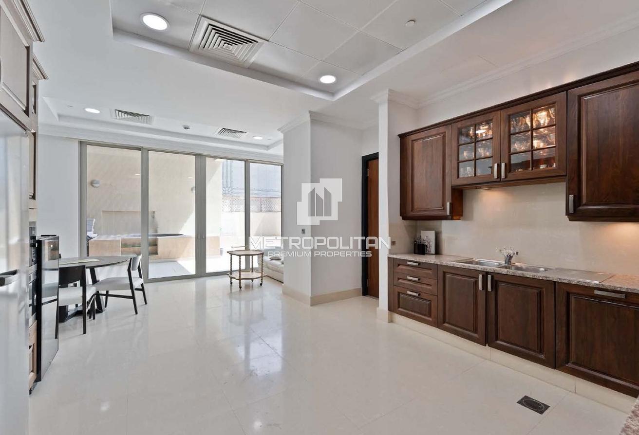 Exclusive Penthouse| Signature Residence| Sea View photo 4