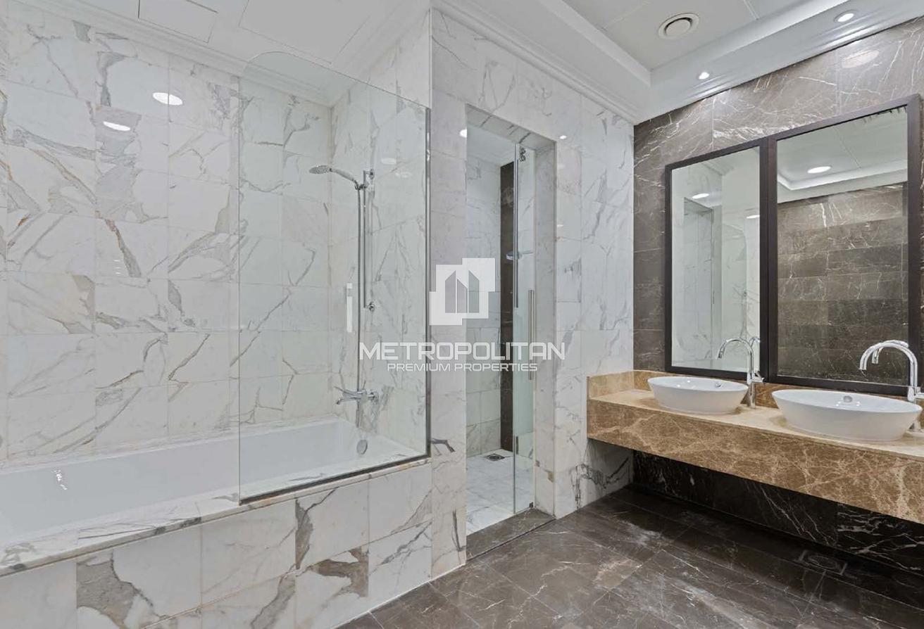 Exclusive Penthouse| Signature Residence| Sea View photo 9