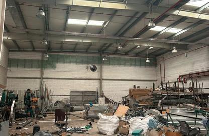 Warehouse - Studio - 2 Bathrooms for rent in Al Sajaa Industrial - Al Sajaa - Sharjah
