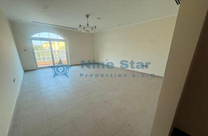 Villa - 5 Bedrooms - 6 Bathrooms for rent in District 2 - Jumeirah Park - Dubai Villa - 5 Bedrooms - 6 Bathrooms for rent in District 2 - Jumeirah Park - Dubai