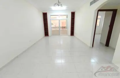 Apartment - 1 Bedroom - 2 Bathrooms for rent in Muwaileh 29 Building - Muwaileh - Sharjah
