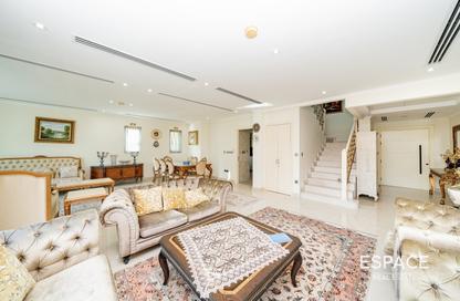 Villa - 4 Bedrooms - 4 Bathrooms for rent in District 8 - Jumeirah Park - Dubai Villa - 4 Bedrooms - 4 Bathrooms for rent in District 8 - Jumeirah Park - Dubai