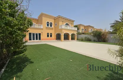 Villa - 5 Bedrooms - 5 Bathrooms for rent in District 2 - Jumeirah Park - Dubai