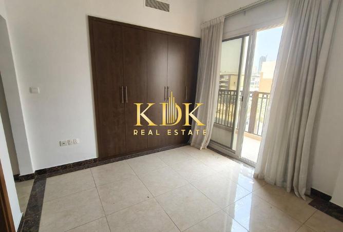 Spacious 2BR Apartment | Pantheon Boulevard photo 3