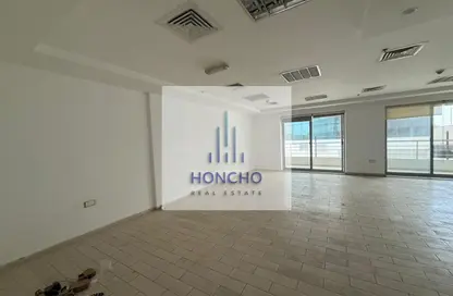 Office Space - Studio - 1 Bathroom for rent in Horizon Building - Al Barsha 1 - Al Barsha - Dubai