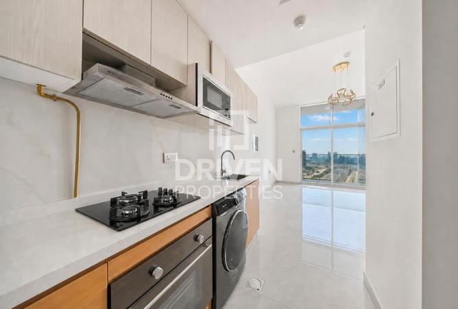 Modern Layout Studio | Private Balcony | Spacious photo 3