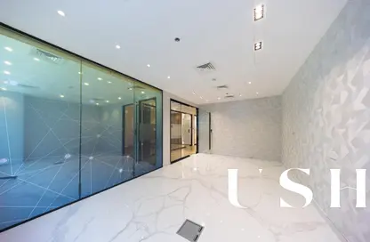 Office Space - 1 Bedroom for rent in Bay Square Building 2 - Bay Square - Business Bay - Dubai