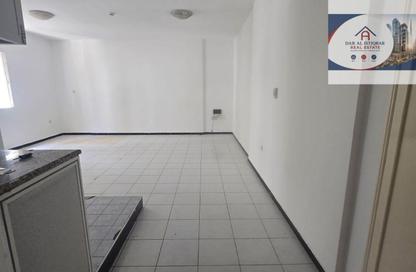 Apartment - Studio - 1 Bathroom for rent in Abu Shagara building - Abu shagara - Sharjah