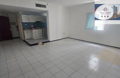 Apartment - Studio - 1 Bathroom for rent in Abu Shagara building - Abu shagara - Sharjah Apartment - Studio - 1 Bathroom for rent in Abu Shagara building - Abu shagara - Sharjah