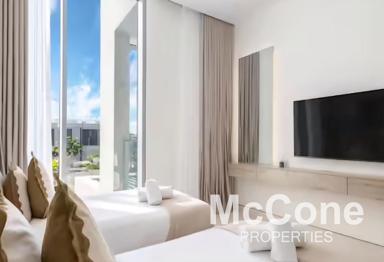 Rare Unit | Bright | Fully Furnished photo 13