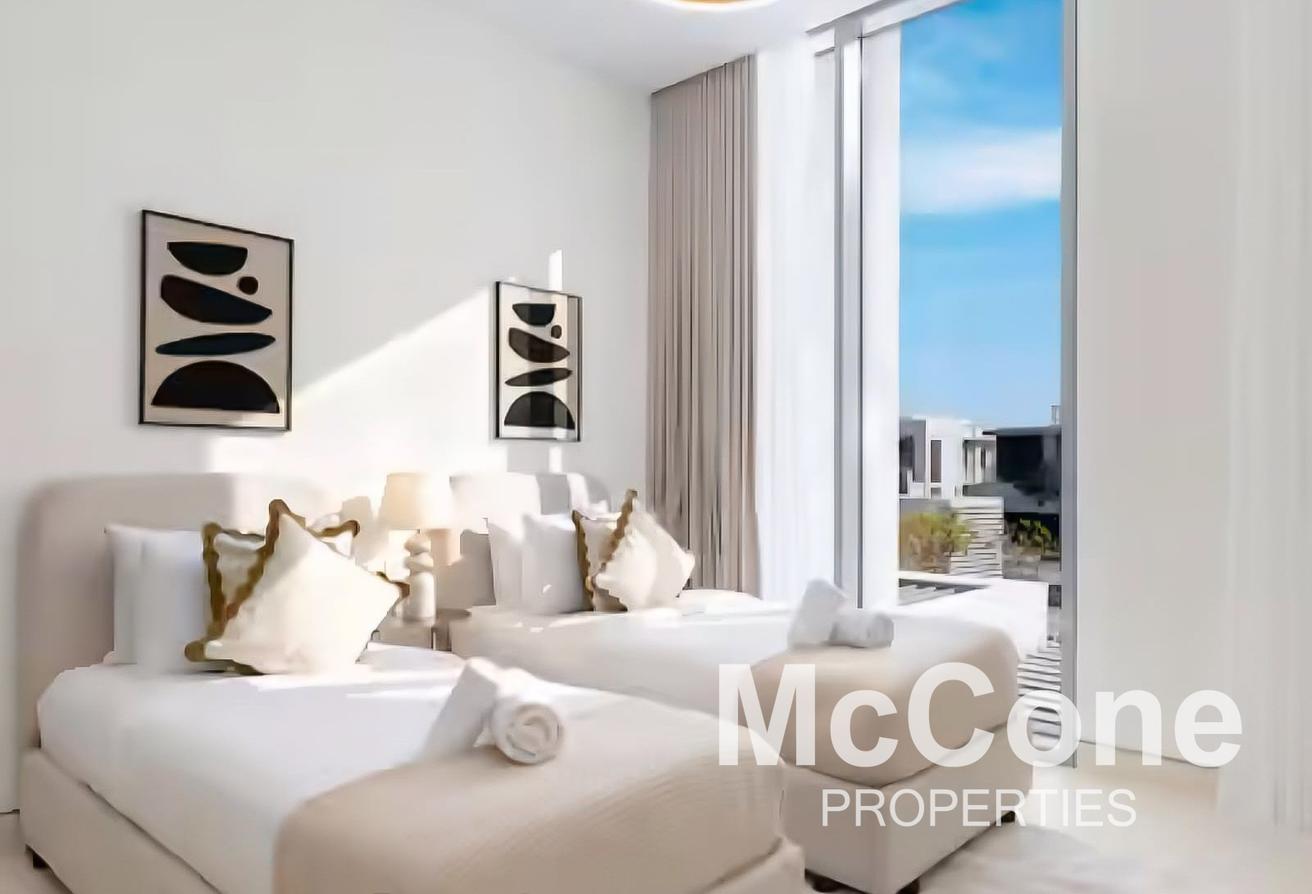 Rare Unit | Bright | Fully Furnished photo 11
