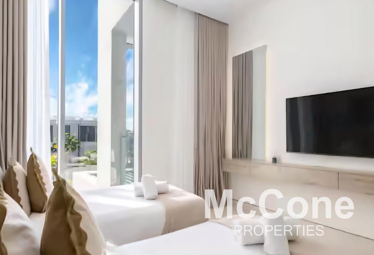 Rare Unit | Bright | Fully Furnished photo 12