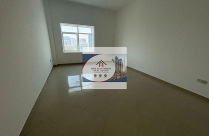 Apartment - 3 Bedrooms - 5 Bathrooms for rent in Al Majaz 1 - Al Majaz - Sharjah