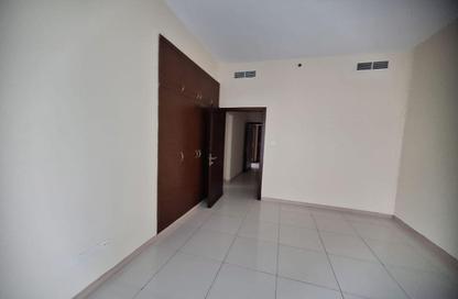 Apartment - 2 Bedrooms - 4 Bathrooms for rent in Al Mamzar Tower - Al Mamzar - Sharjah - Sharjah