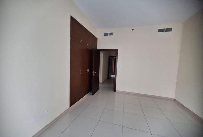102422420 - Property Image 3
