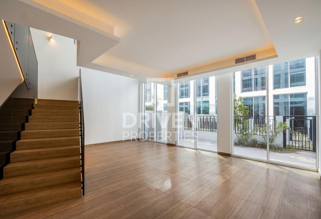 Cul-de-Sac | Spacious Family Home | Available Now photo 8