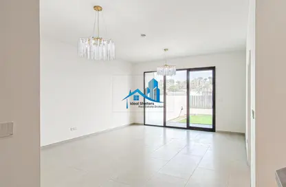 تاون هاوس - 3 غرف نوم - 5 حمامات للايجار في فيلات قرية جبل علي - قرية جبل علي - جبل علي - دبي