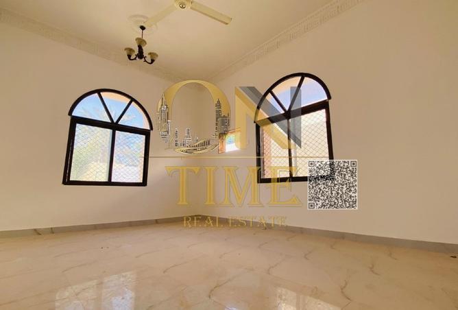 128821920 - Property Image 3