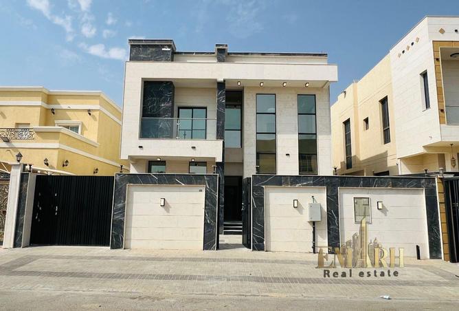 135654982 - Property Main Image