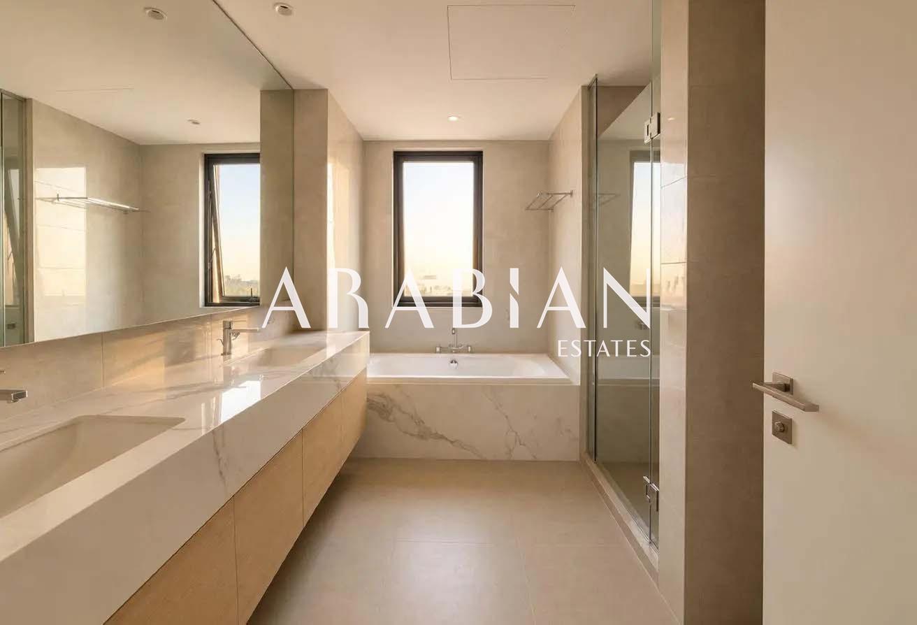 EXCLUSIVE | Close to Pool | Brand New | End Unit photo 12