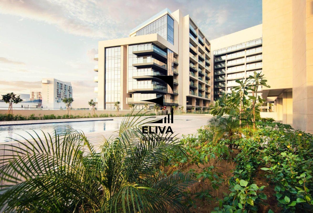 Modern Living | Studio w/ Balcony |Well Maintained