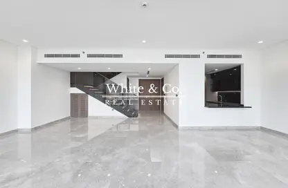 Duplex - 3 Bedrooms - 4 Bathrooms for sale in Peninsula Five - Peninsula - Business Bay - Dubai