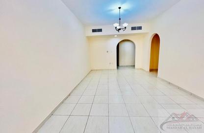 Apartment - 1 Bedroom - 2 Bathrooms for rent in Muwaileh 3 Building - Muwaileh - Sharjah