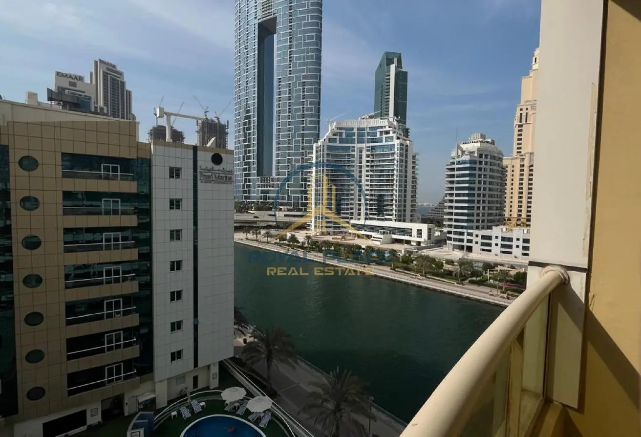 161878105 - Property Main Image