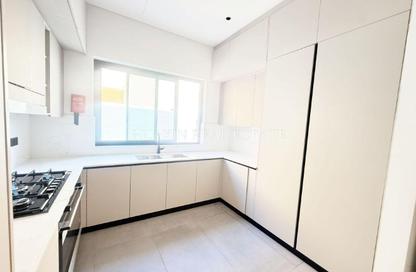 Villa - 4 Bedrooms - 5 Bathrooms for rent in Jumeirah 1 Villas - Jumeirah 1 - Jumeirah - Dubai