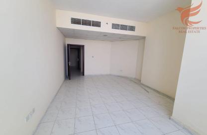 Apartment - 2 Bedrooms - 2 Bathrooms for rent in Dafan Al Nakheel - Ras Al Khaimah
