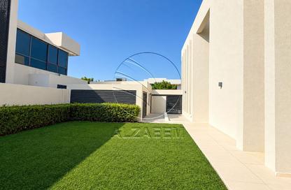Villa - 5 - 7 for rent in West Yas - Yas Island - Abu Dhabi