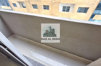 شقة - غرفة نوم - 1 حمام للايجار في شارع التعاون الجديد - التعاون - الشارقة