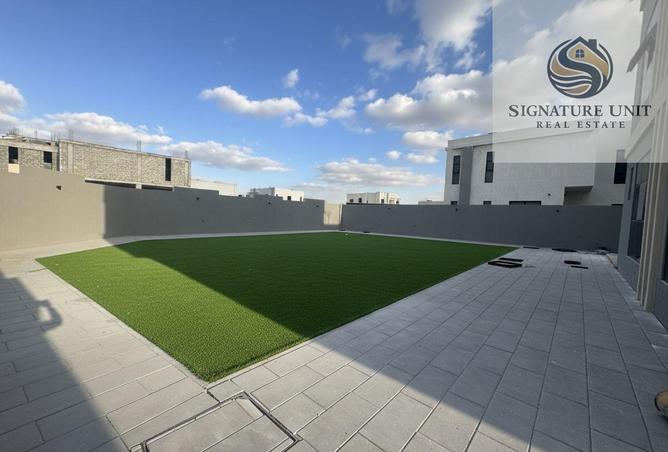 72318118 - Property Image 2