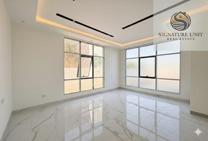 56975430 - Property Main Image