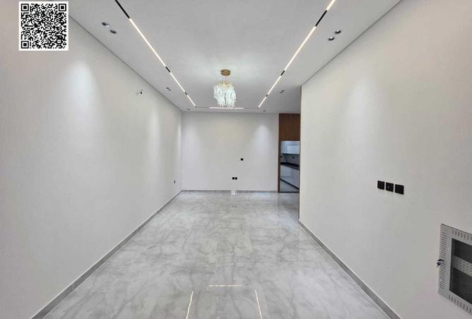 100846056 - Property Image 2