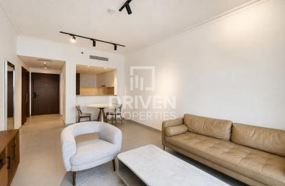 Apartment - 1 Bedroom - 2 Bathrooms for rent in Burj Vista Tower 2 - Burj Vista - Downtown Dubai - Dubai