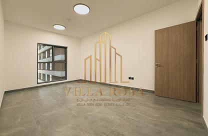 Apartment - 3 Bedrooms - 5 Bathrooms for rent in Riviera Tower - Al Majaz 3 - Al Majaz - Sharjah