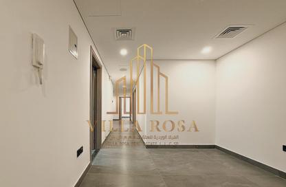 Apartment - 3 Bedrooms - 5 Bathrooms for rent in Riviera Tower - Al Majaz 3 - Al Majaz - Sharjah