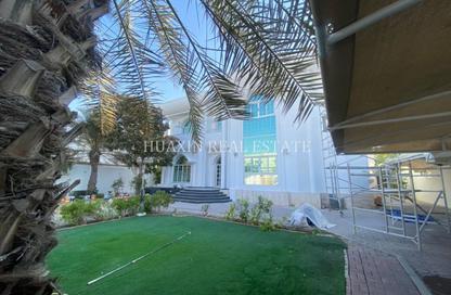 Villa - 6 Bedrooms - 5 Bathrooms for rent in Jumeirah 1 Villas - Jumeirah 1 - Jumeirah - Dubai