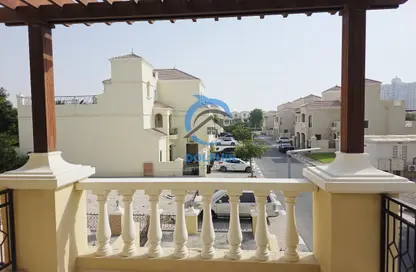 تاون هاوس - 2 غرف نوم - 2 حمامات للايجار في تاون هاوسز قرية الحمرا - قرية الحمرا - رأس الخيمة