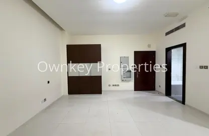 شقة - 1 حمام للايجار في مبنى منخول - منخول - بر دبي - دبي