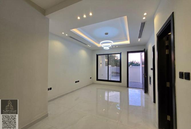 2OvZWQWR8d6 - Property Image 2