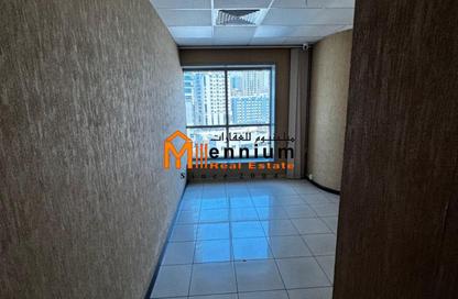 Co-working space - Studio - 1 Bathroom for rent in Crystal Plaza - Al Majaz 1 - Al Majaz - Sharjah