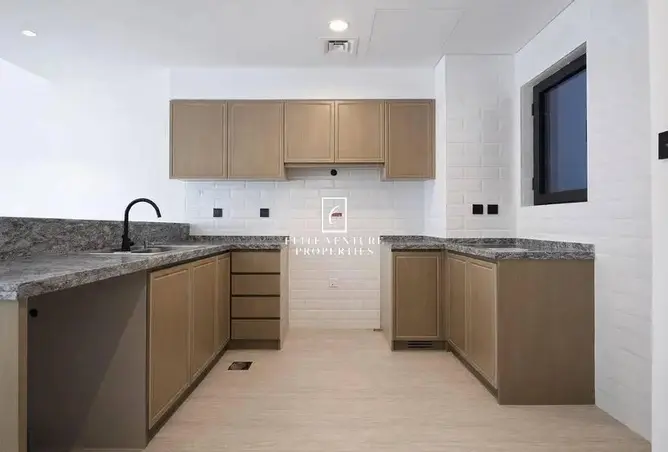 153284602 - Property Image 2