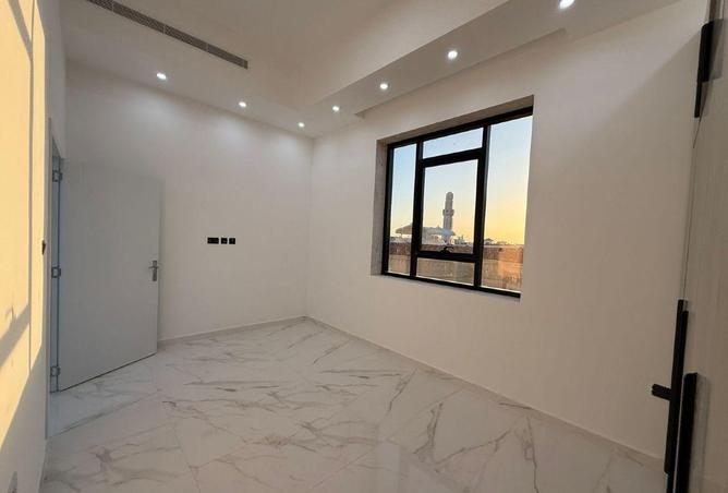 60548206 - Property Image 2