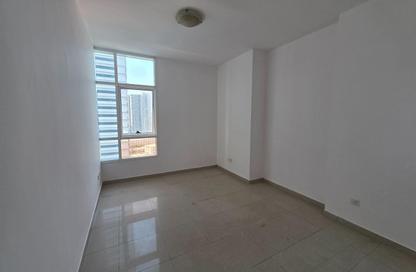 Apartment - 2 Bedrooms - 3 Bathrooms for sale in Beach Tower 2 - Al Khan Lagoon - Al Khan - Sharjah Apartment - 2 Bedrooms - 3 Bathrooms for sale in Beach Tower 2 - Al Khan Lagoon - Al Khan - Sharjah