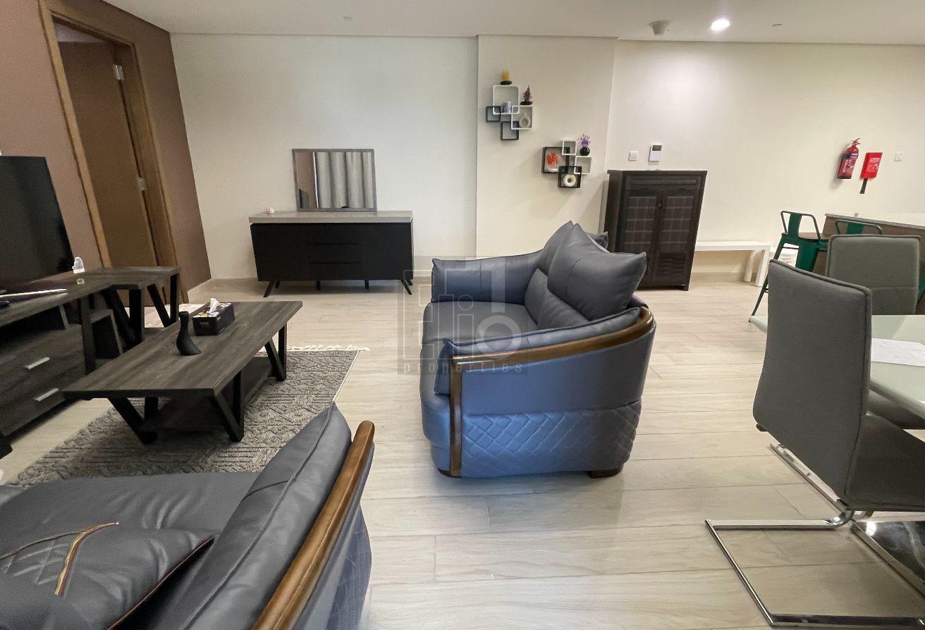 1BR Converted | 2 Baths | Best price photo 8