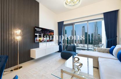 Apartment - 2 Bedrooms - 2 Bathrooms for rent in Burj Royale - Downtown Dubai - Dubai