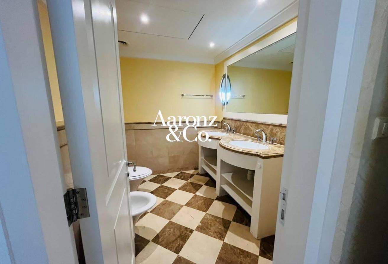 Vacant Penthouse | Marina, Sea and Community View photo 23