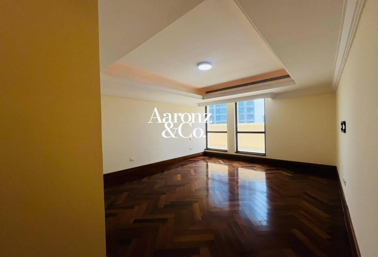 Vacant Penthouse | Marina, Sea and Community View photo 8